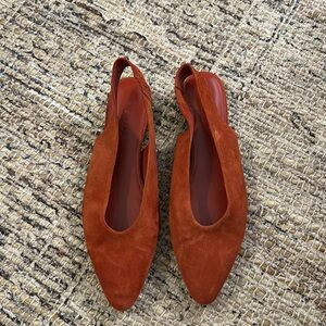 Everlane V Slingback Flats size 10 - Red Orange Suede Mules